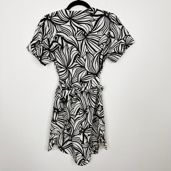 Theory Everyday VNeck Shift Dress Zebra Graphic Print Cotton Black White P - Picture 2 of 15